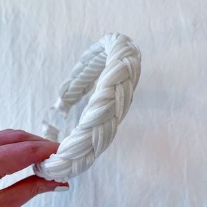 WHITE BRAIDED HEADBAND